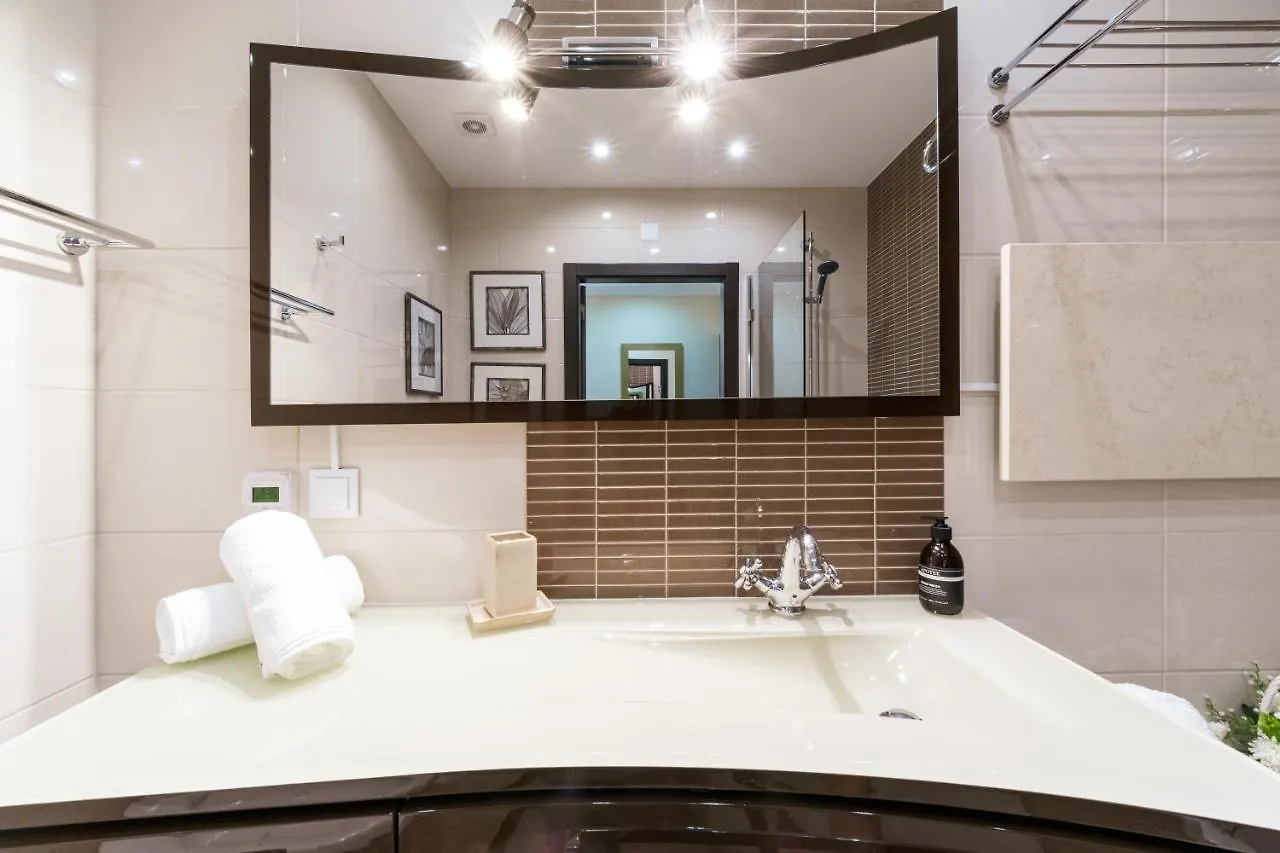 Historical City Center Penthouse Albufeira Apartament